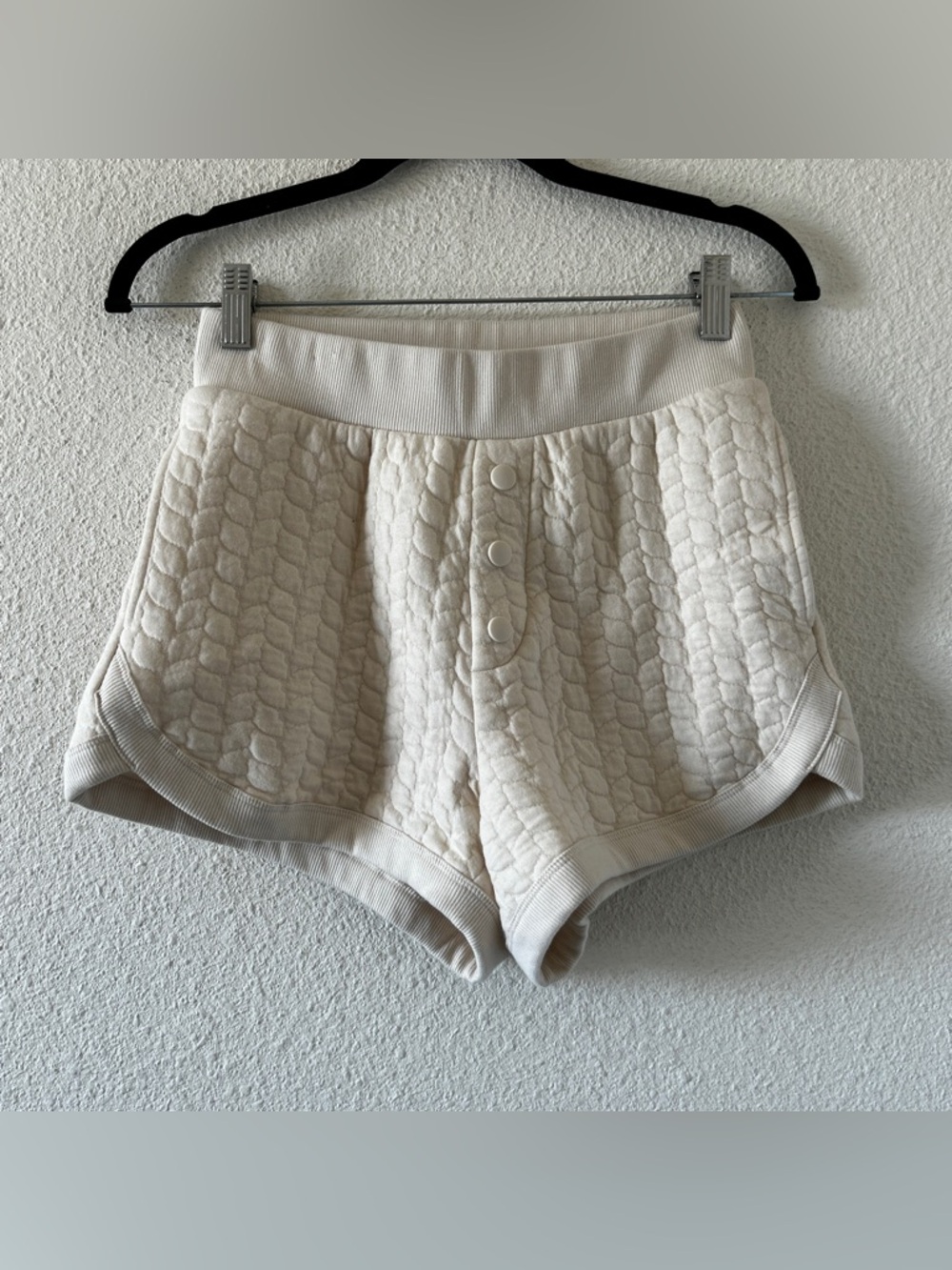 Grey State Teddy Quilted Dainty Kawaii Cutesy Dainty Shorts Women’s XS Ivory